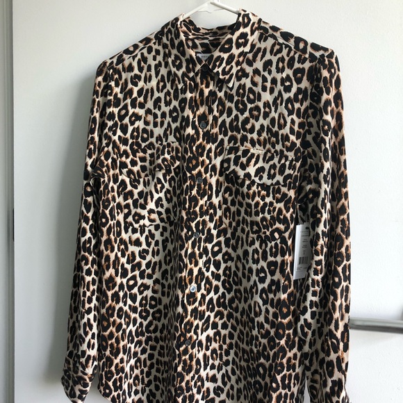 Equipment Slim Signature Silk Shirt In Natural Leopard Size S NWT - Picture 2 of 6
